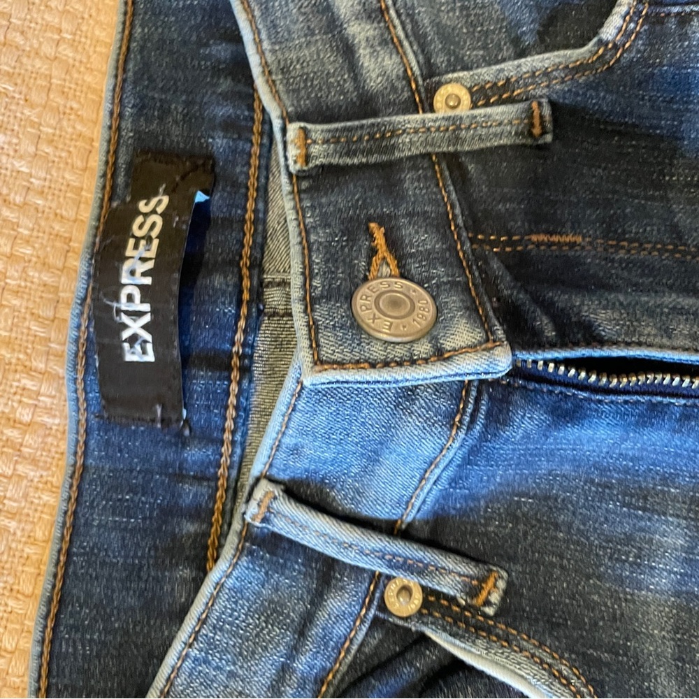 Express Legging Mid Rise Jeans - Size 2 R - Picture 4 of 4
